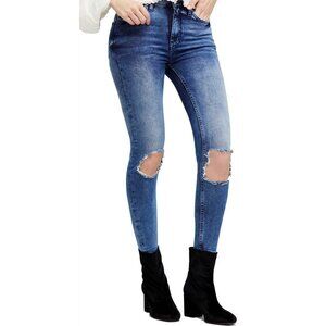 Free People Busted Knee Blue Jeans Size 27
